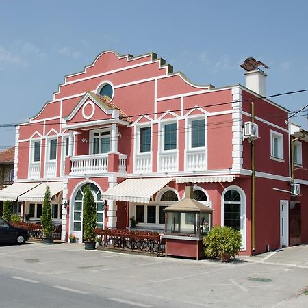 Hotel Drumski Raj Svilajnac Buitenkant foto